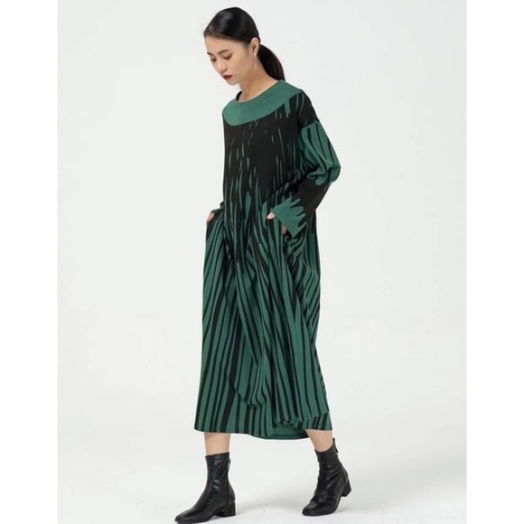 Dress 3824 - Picture 2 of 3